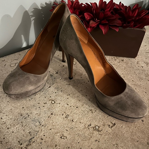 Gucci Betty 36.6 Grey Suede Platform Heel shoes, 269703 - Picture 5 of 6